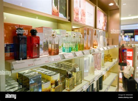 duty free singapore perfume|perfume hand carry singapore.